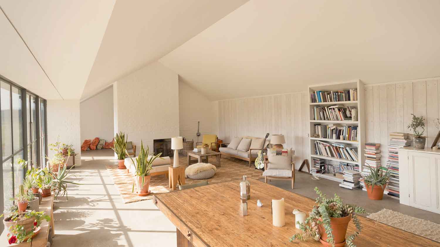 Modern open floor living room with vaulted ceiling