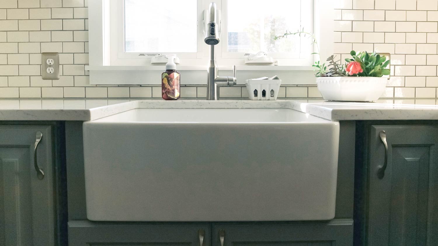 farmhouse sink modern kitchen