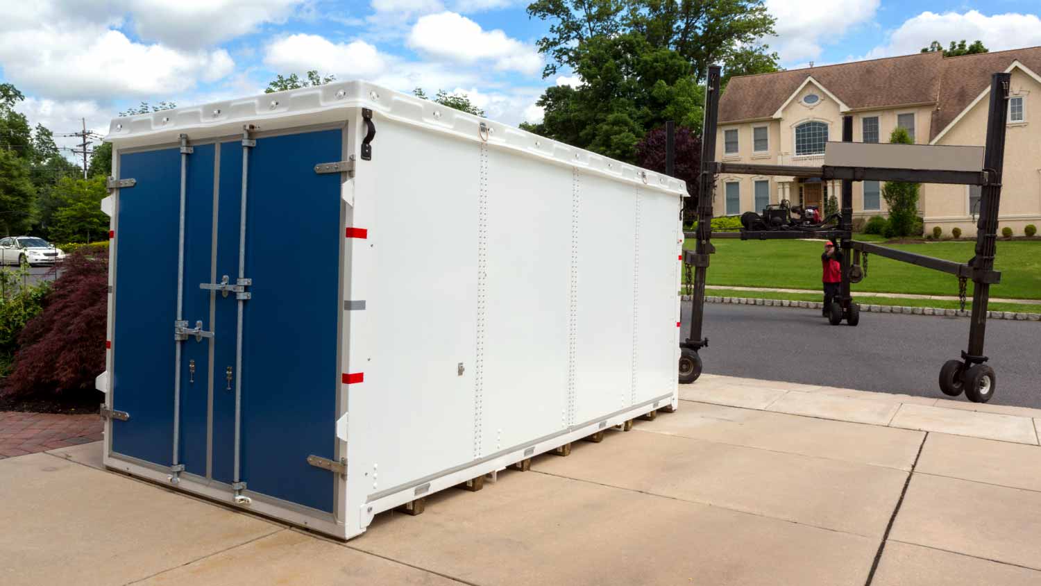 Portable storage unit delivery