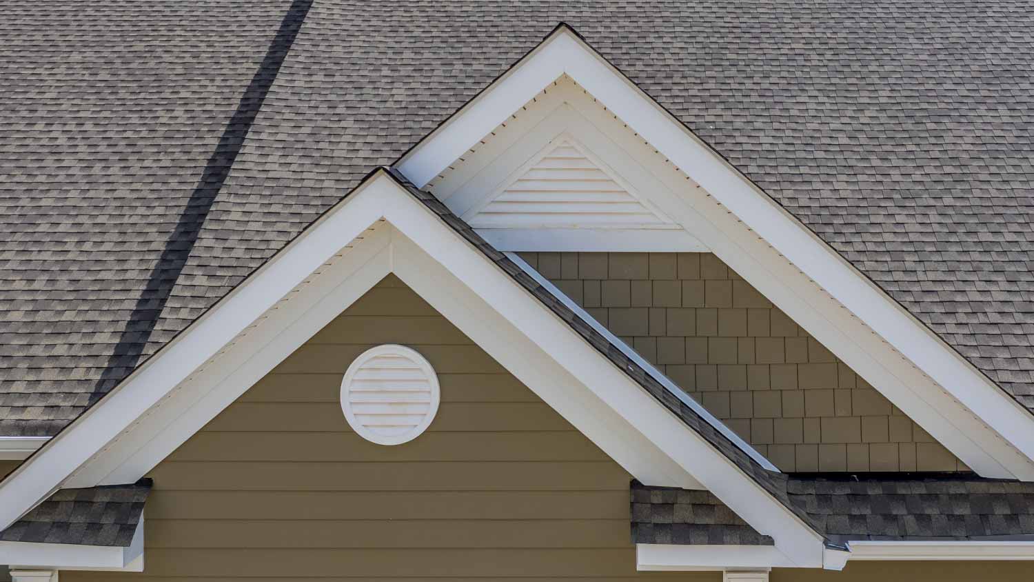 Double gable roof