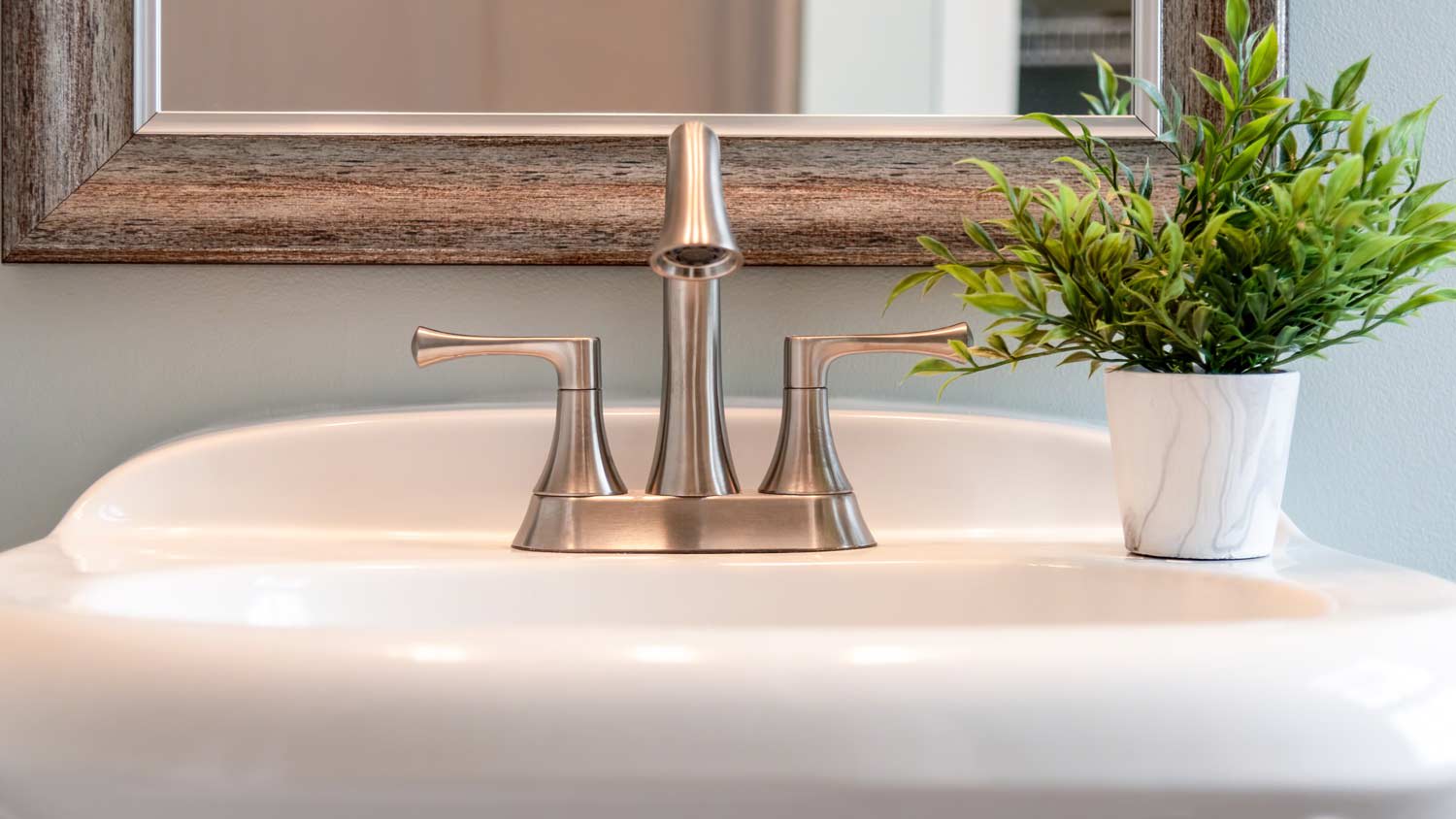 brushed nickel kitchen faucet