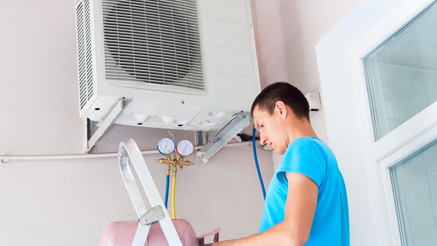 Man running ac test