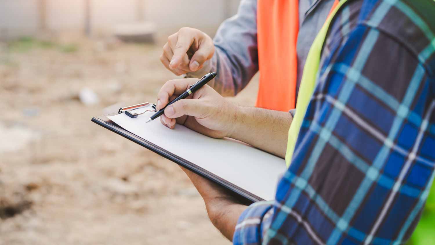 Builder engineer and supervisor checking process