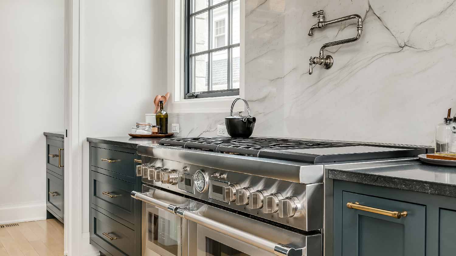 A pot filler above a stove