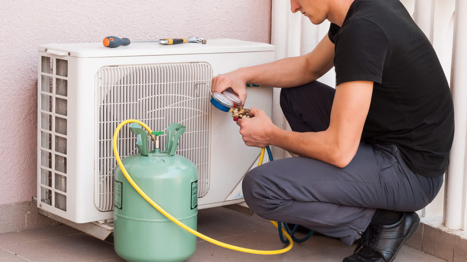 Freon air conditioner refill