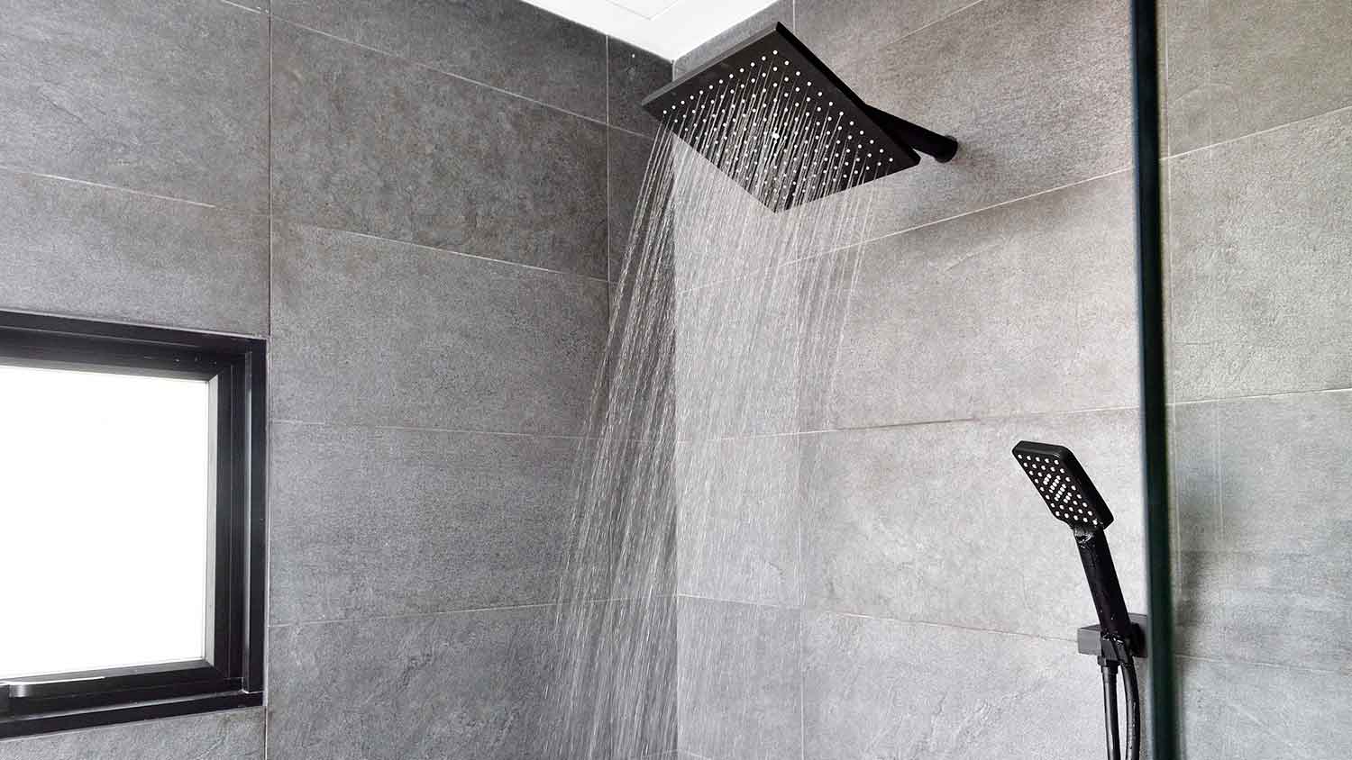 Square showerhead in a modern bathroom