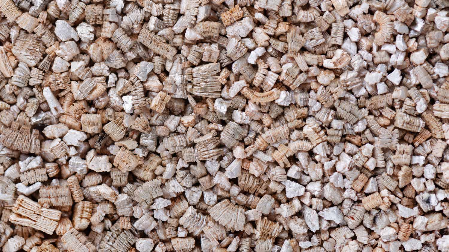 Exfoliated perlite and vermiculite texture