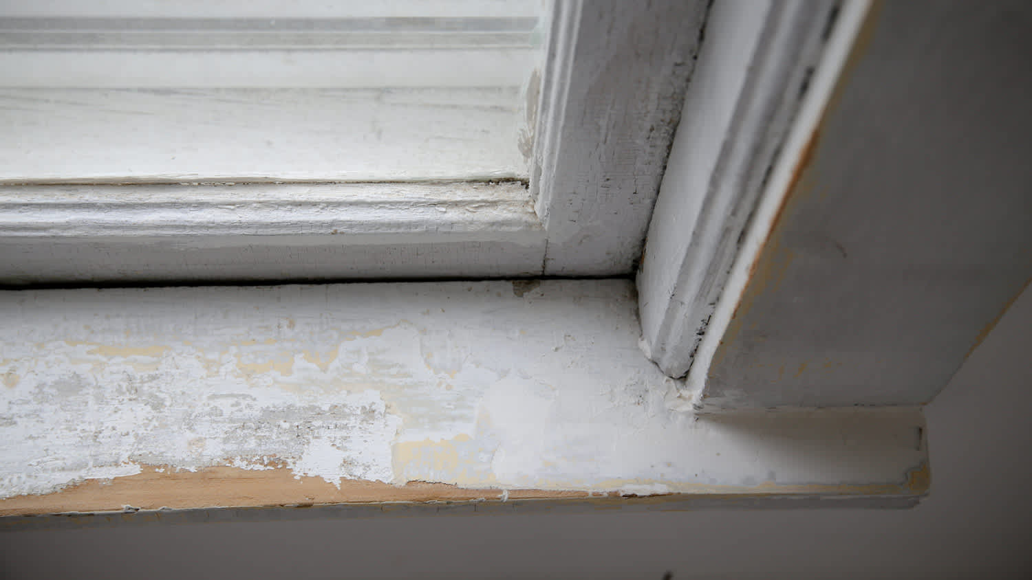Old Wood Window Trim Peeling Lead Paint