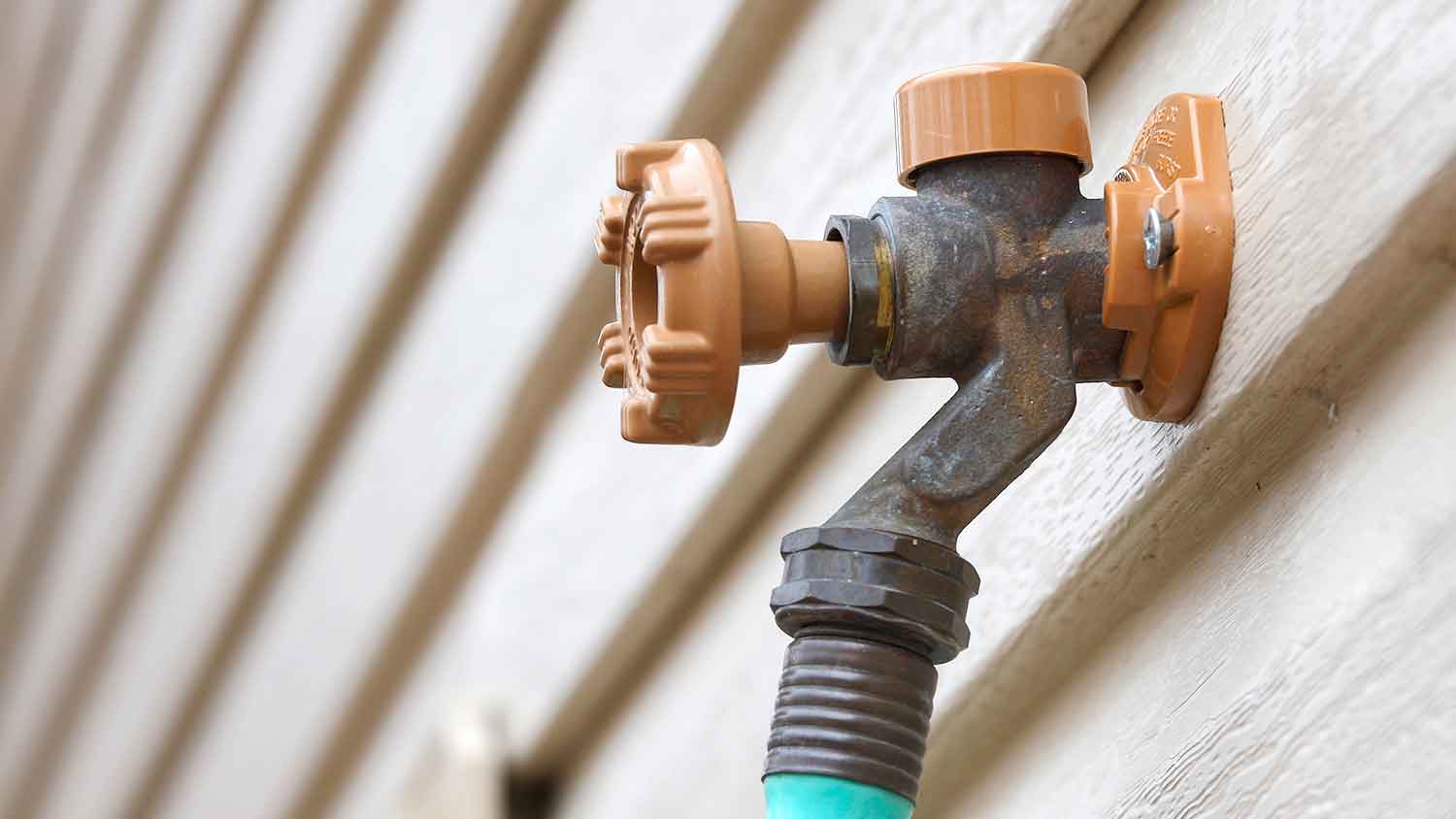 Outdoor faucet with anti-siphon valve