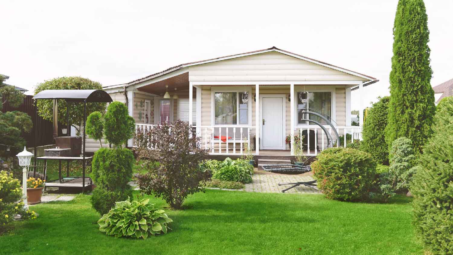 A country house with a beautiful lawn