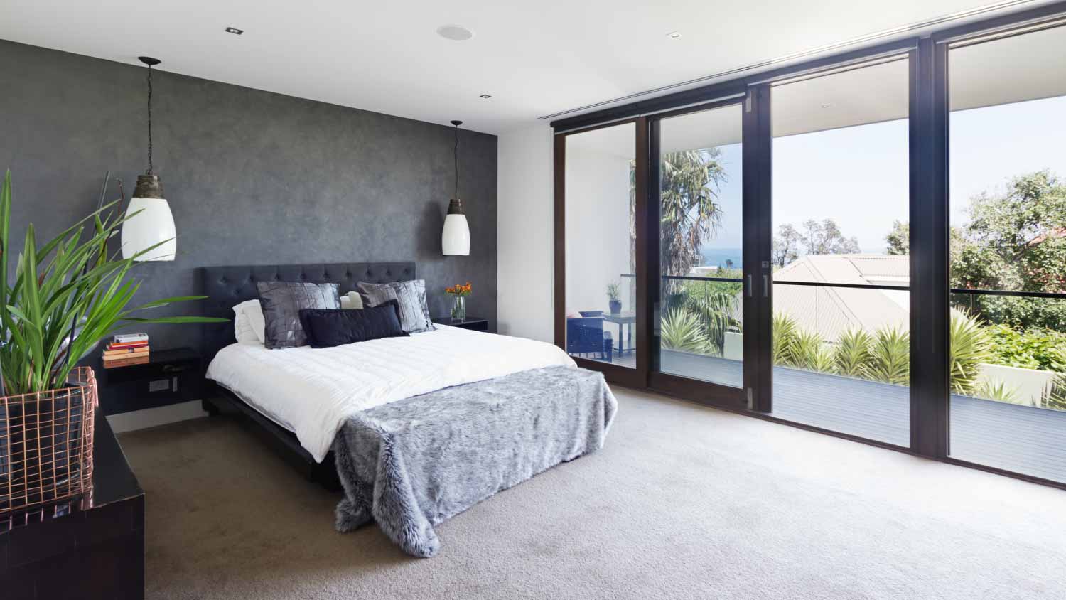 master luxury bedroom