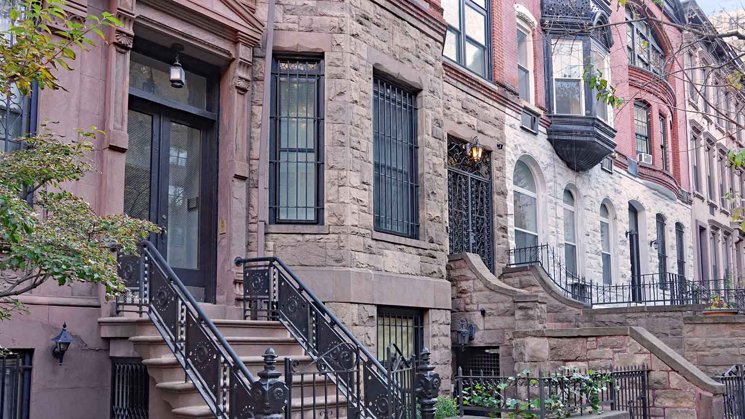 New York street with brownstone houses