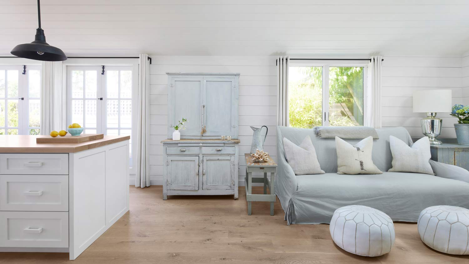 Open living room and kitchen in farmhouse cottage