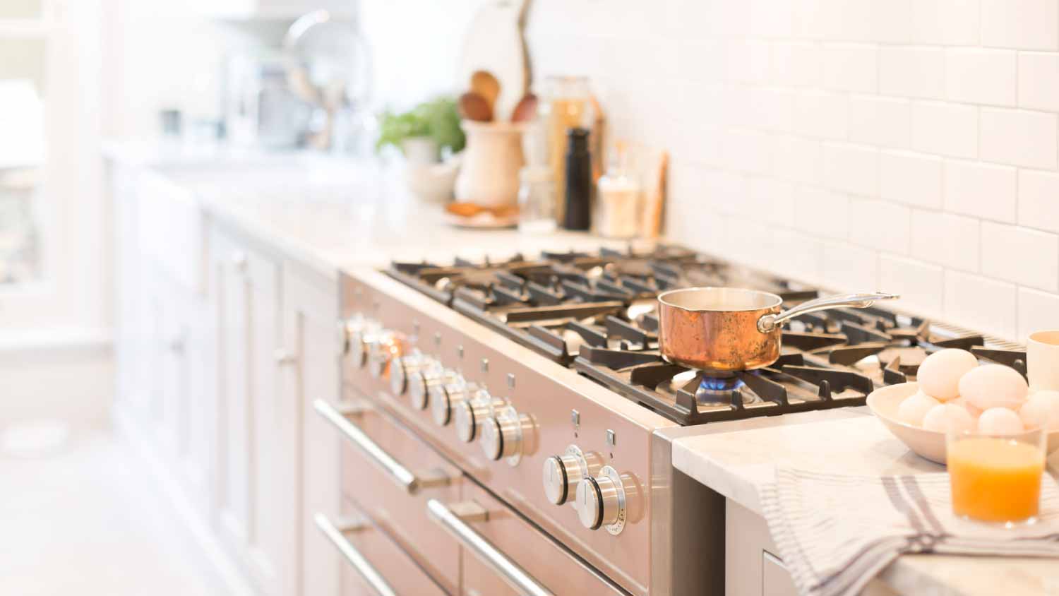 pot on kitchen stove