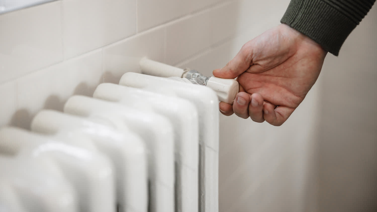 Trying to turn the heat up on home radiator heater,
