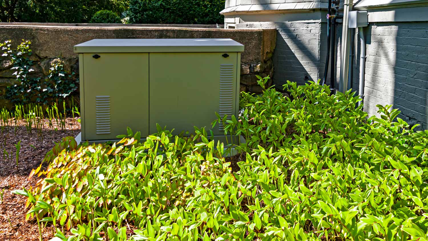 Residential standby generator