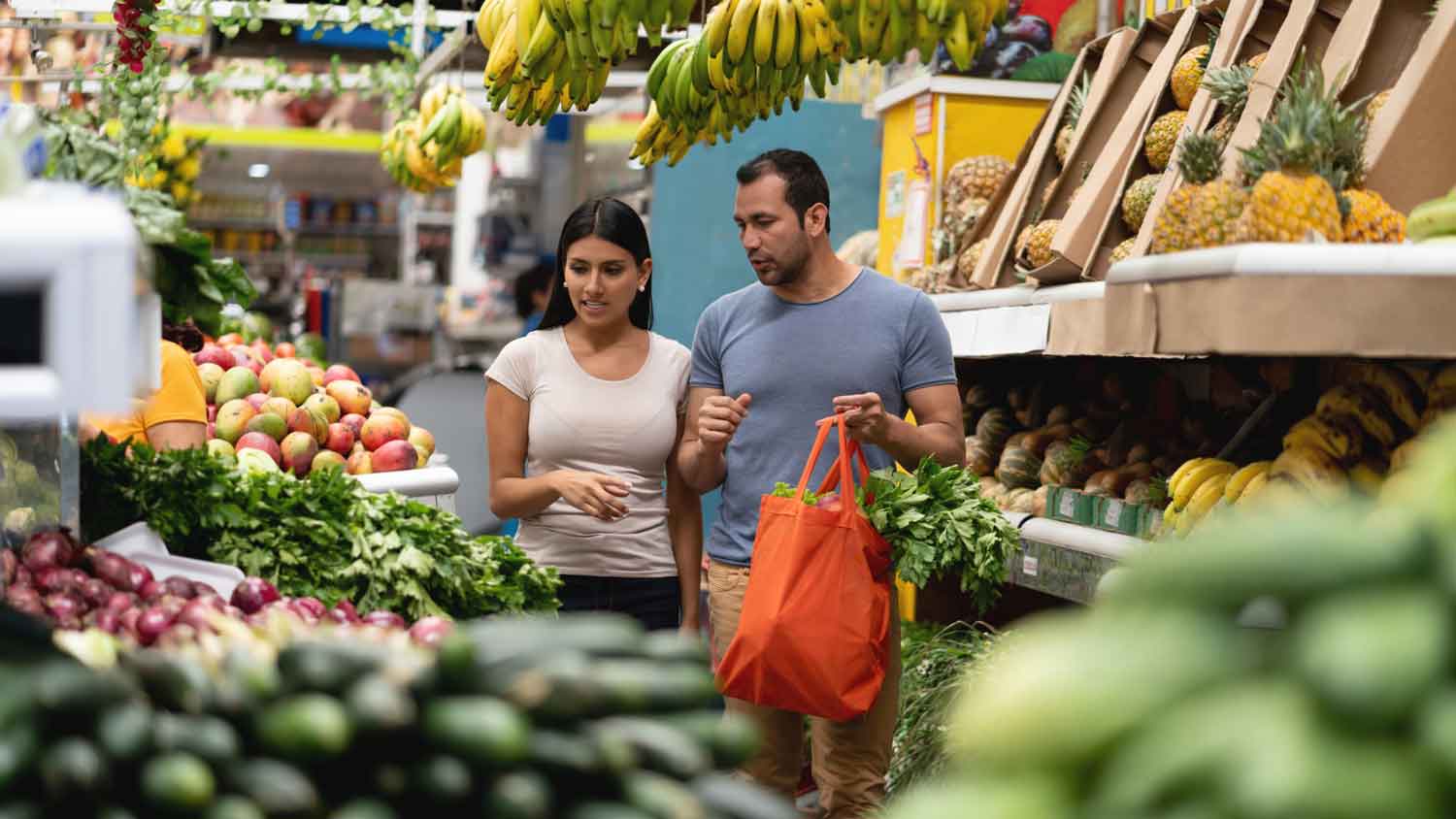 A couple doing their groceries