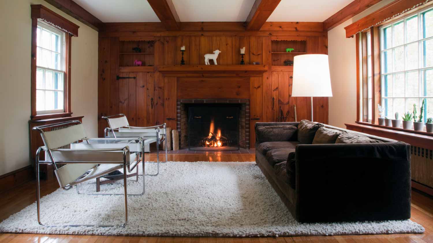 Living room with fireplace