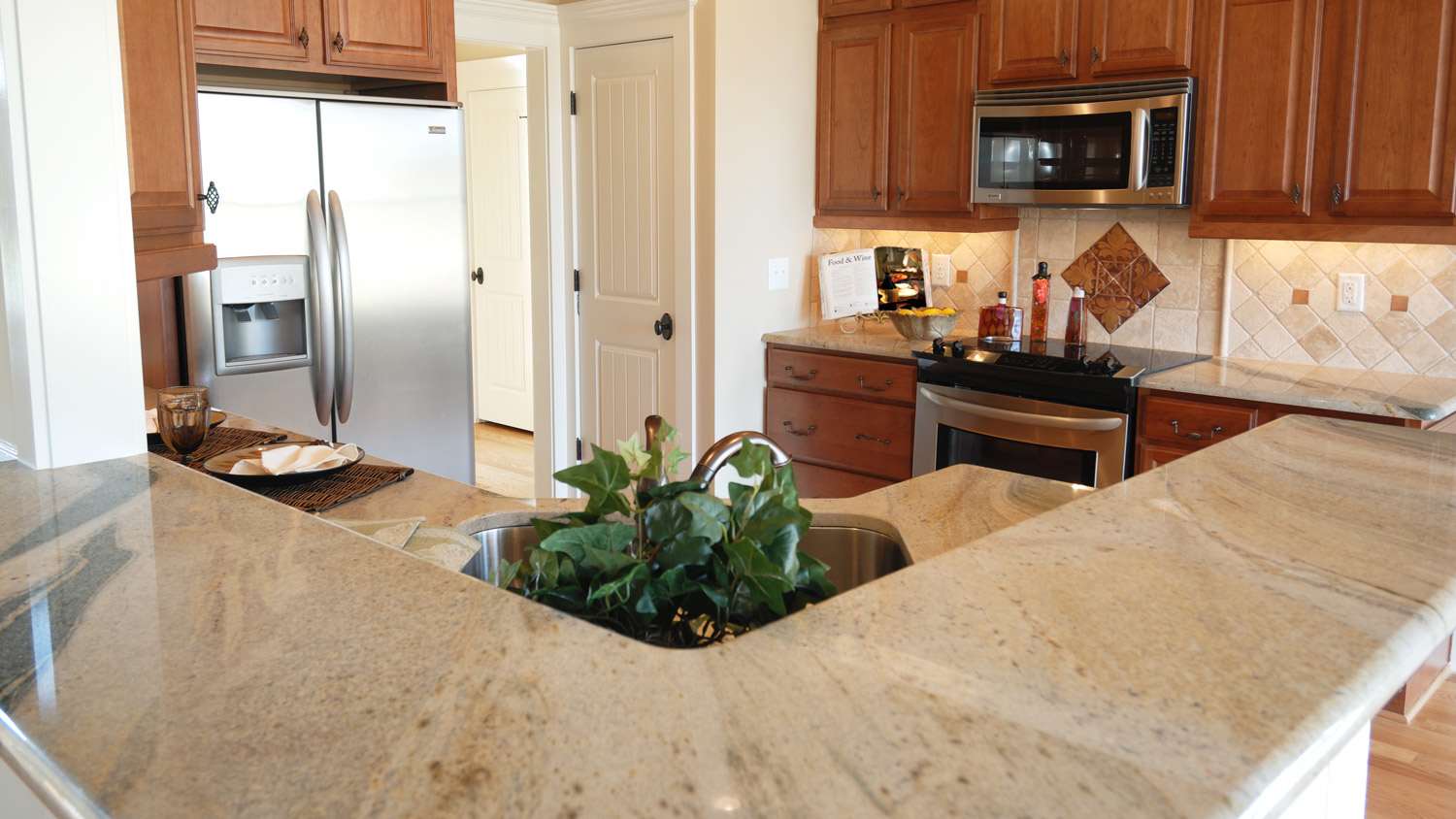 Kitchen with wrap around countertop