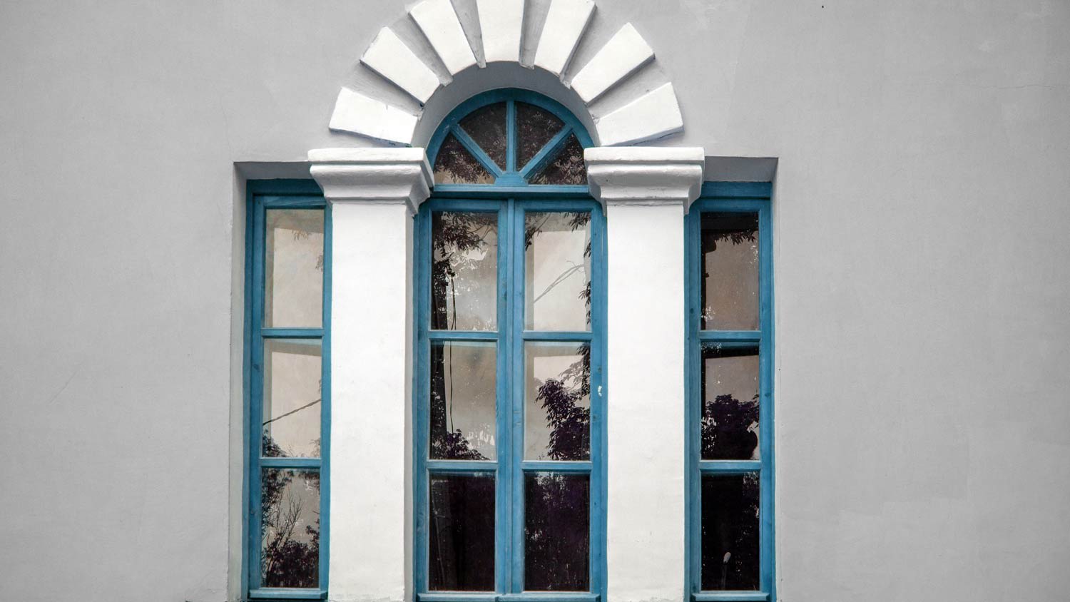 blue palladian window