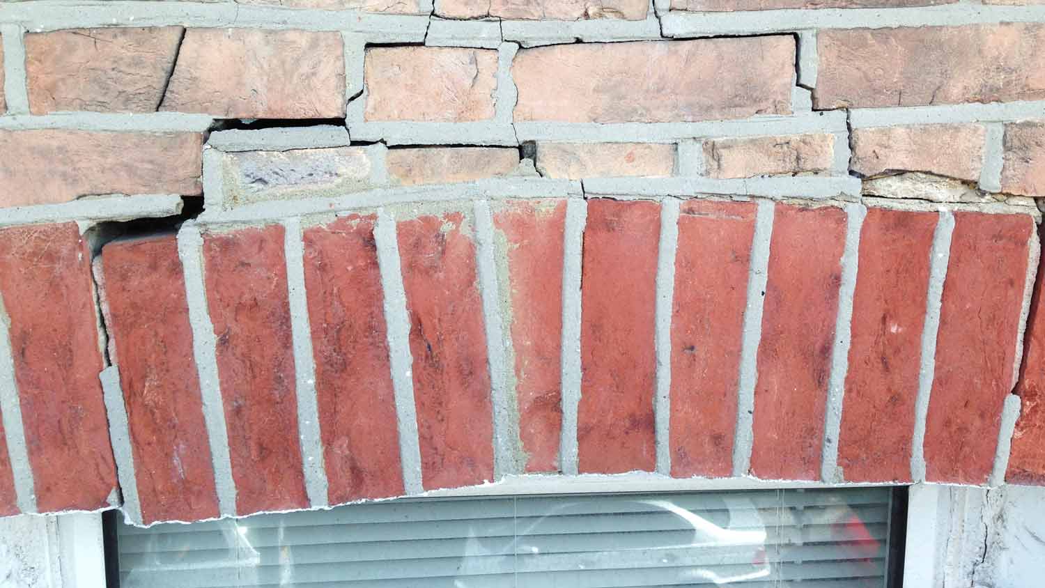 brick window lintel arch