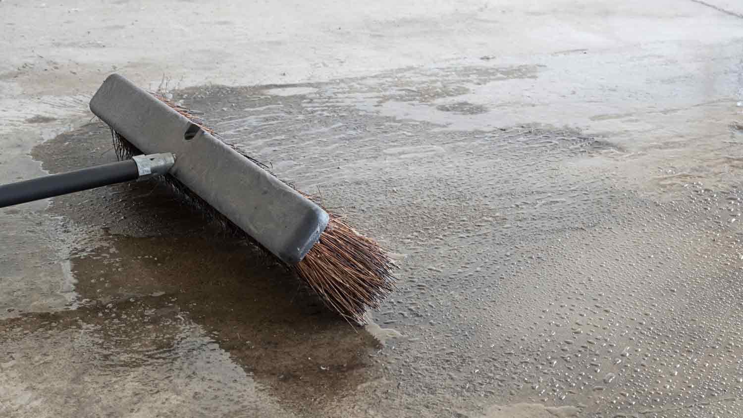 push brush cleaning up rust stain