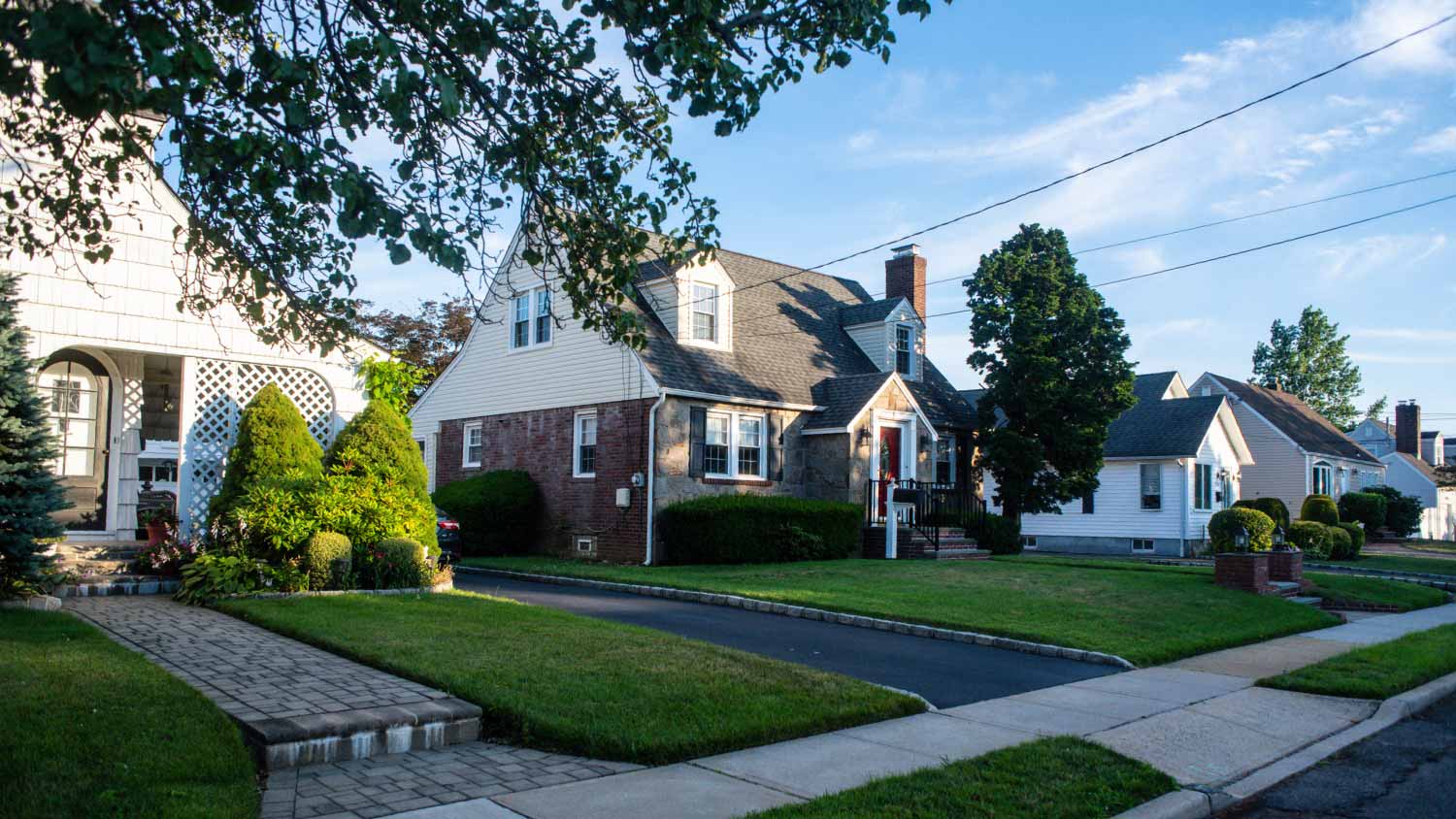 Home in a suburban neighborhood