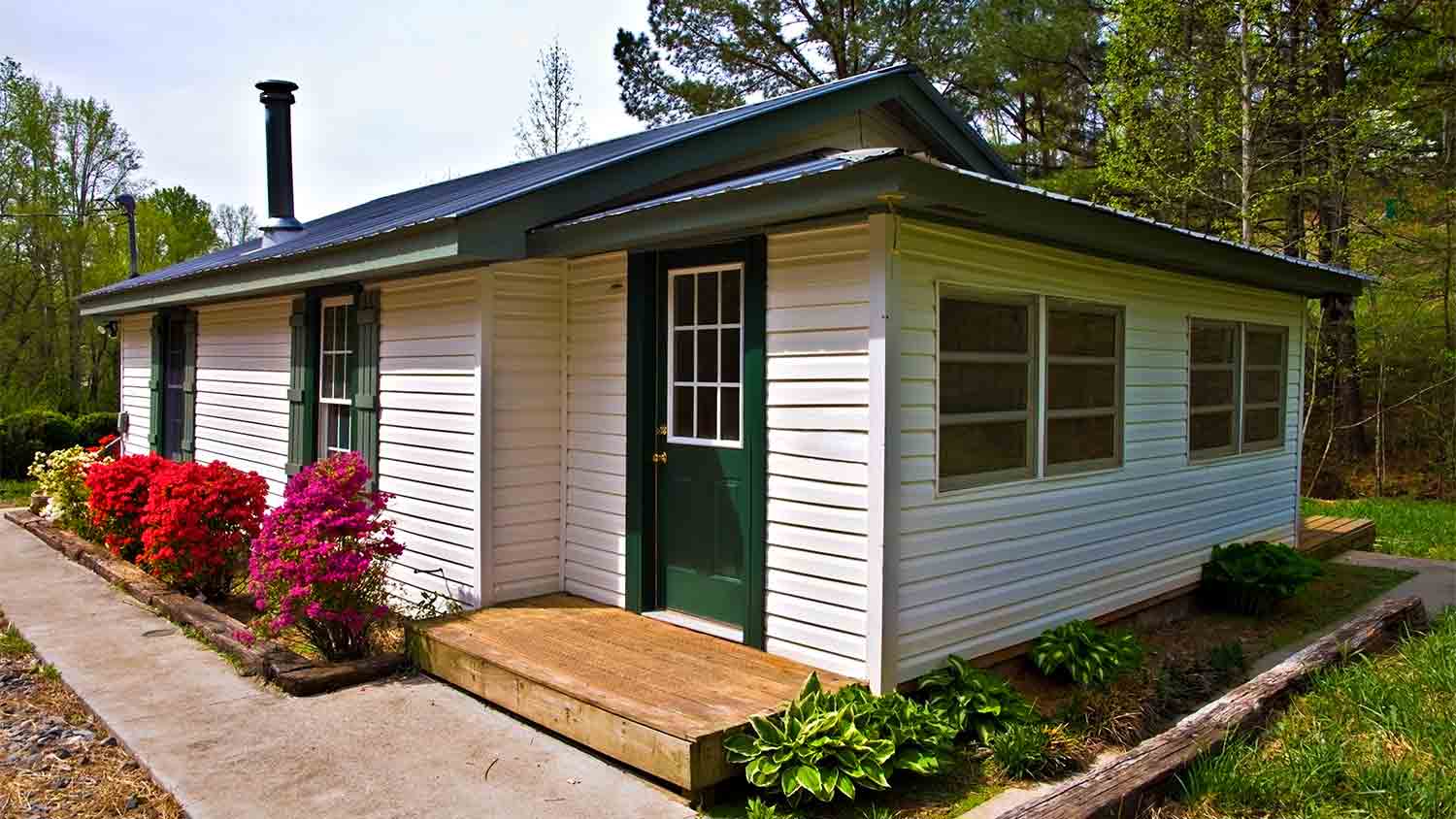 small metal farmhouse