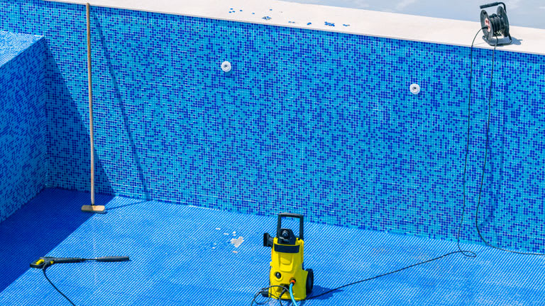 empty home swimming pool cleaning and repair