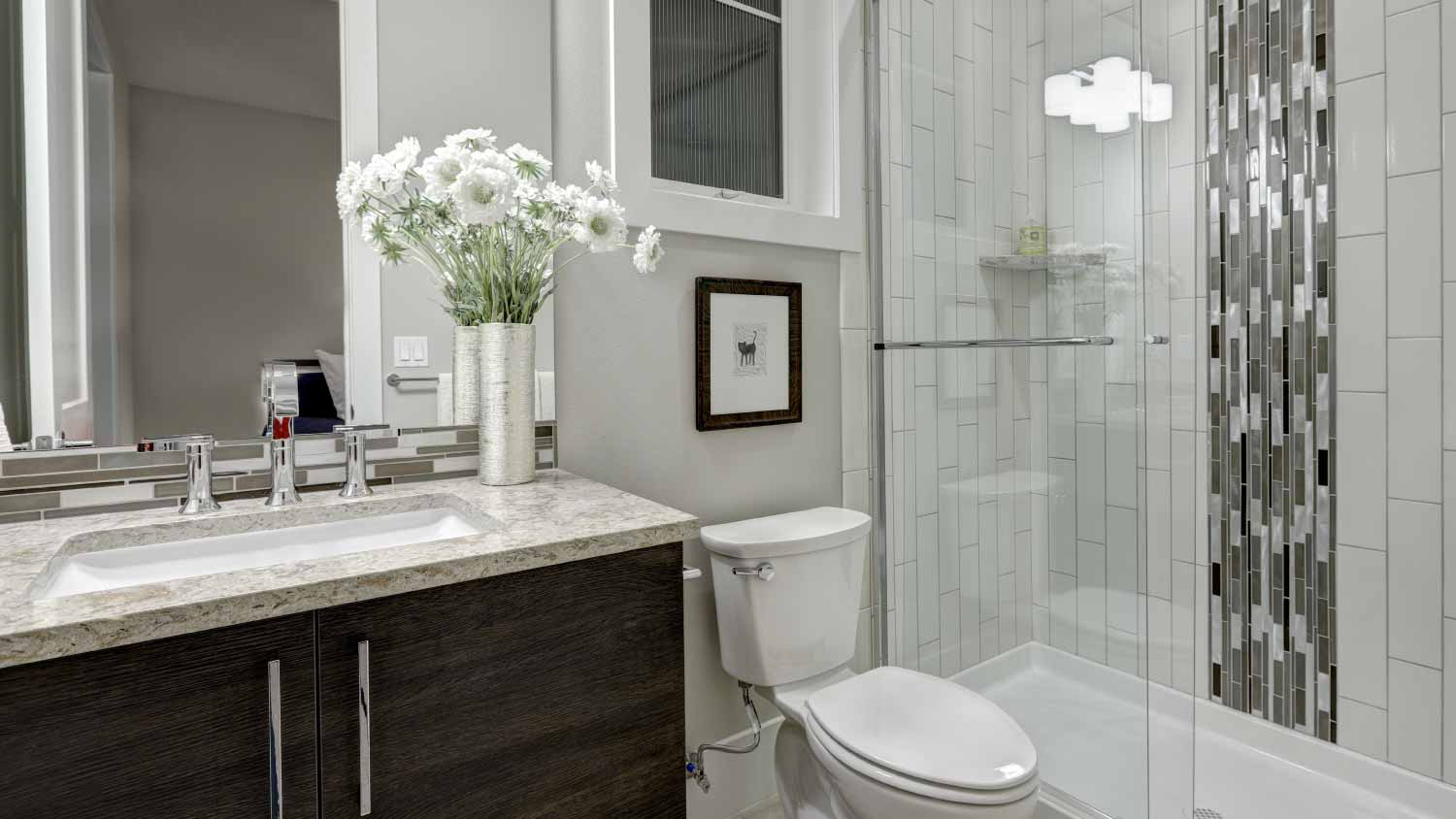 A white luxury bathroom