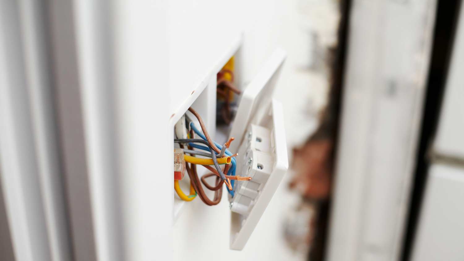 exposed wires in electrical socket