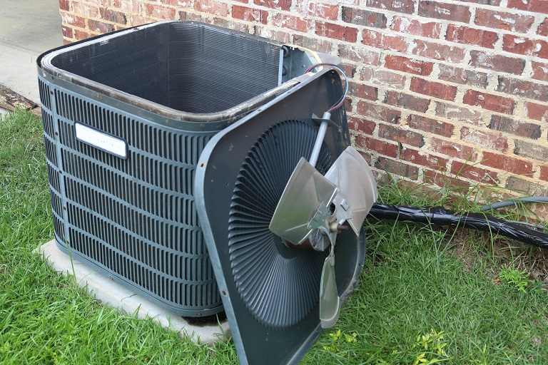 Air condtioner maintenance