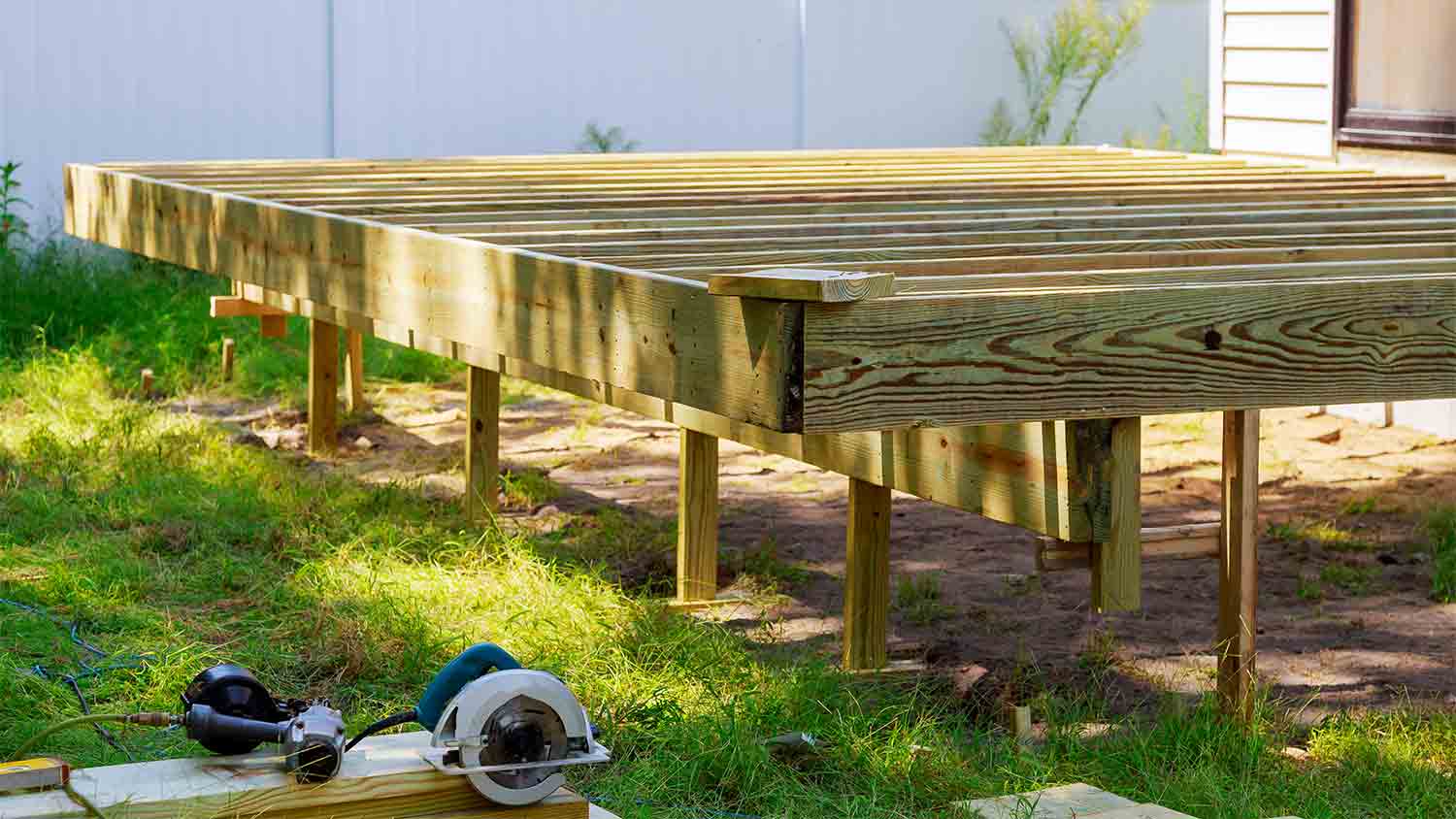 deck construction in backyard