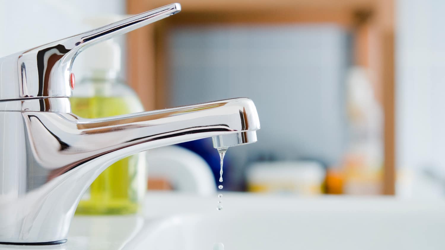 bathroom faucet dripping