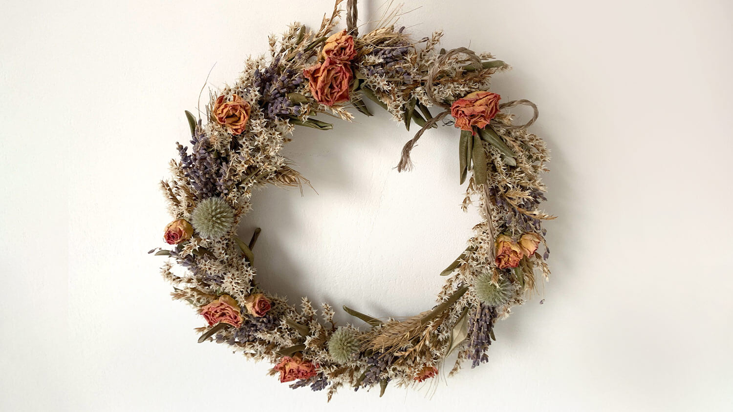 dried flowers wreath