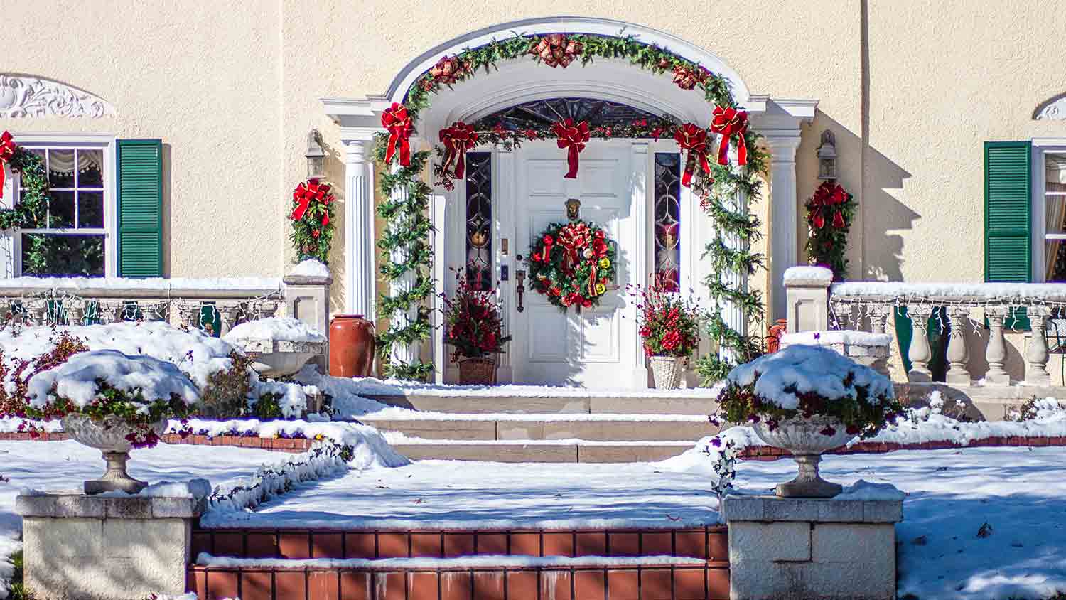 house exterior christmas decorations