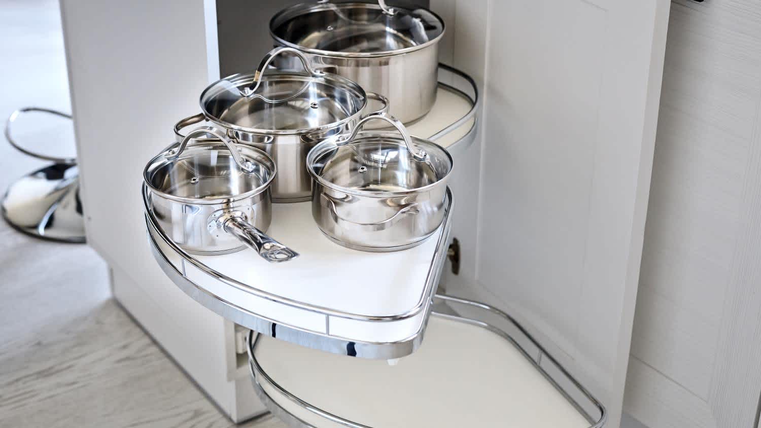 Kitchen corner storage