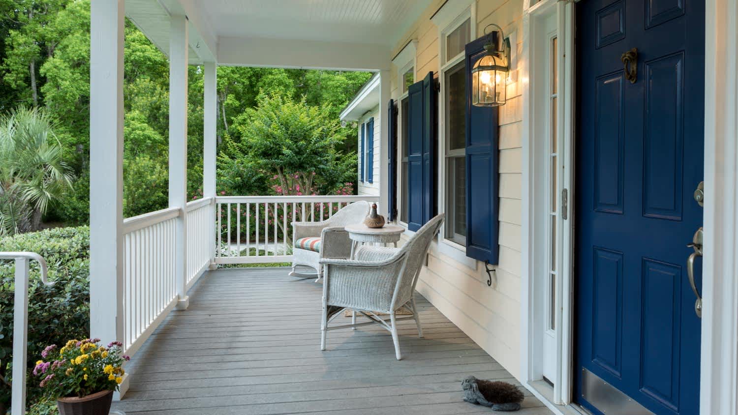 A beautiful front entrance