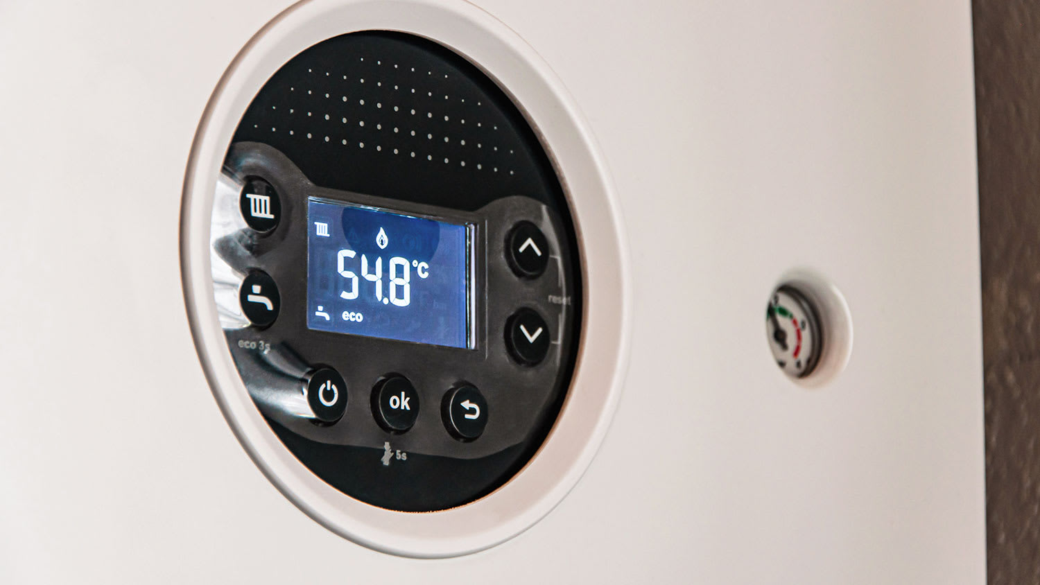 Water heater with digital control panel