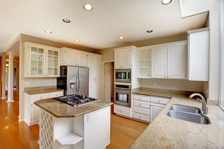 Refacing kitchen cabinets