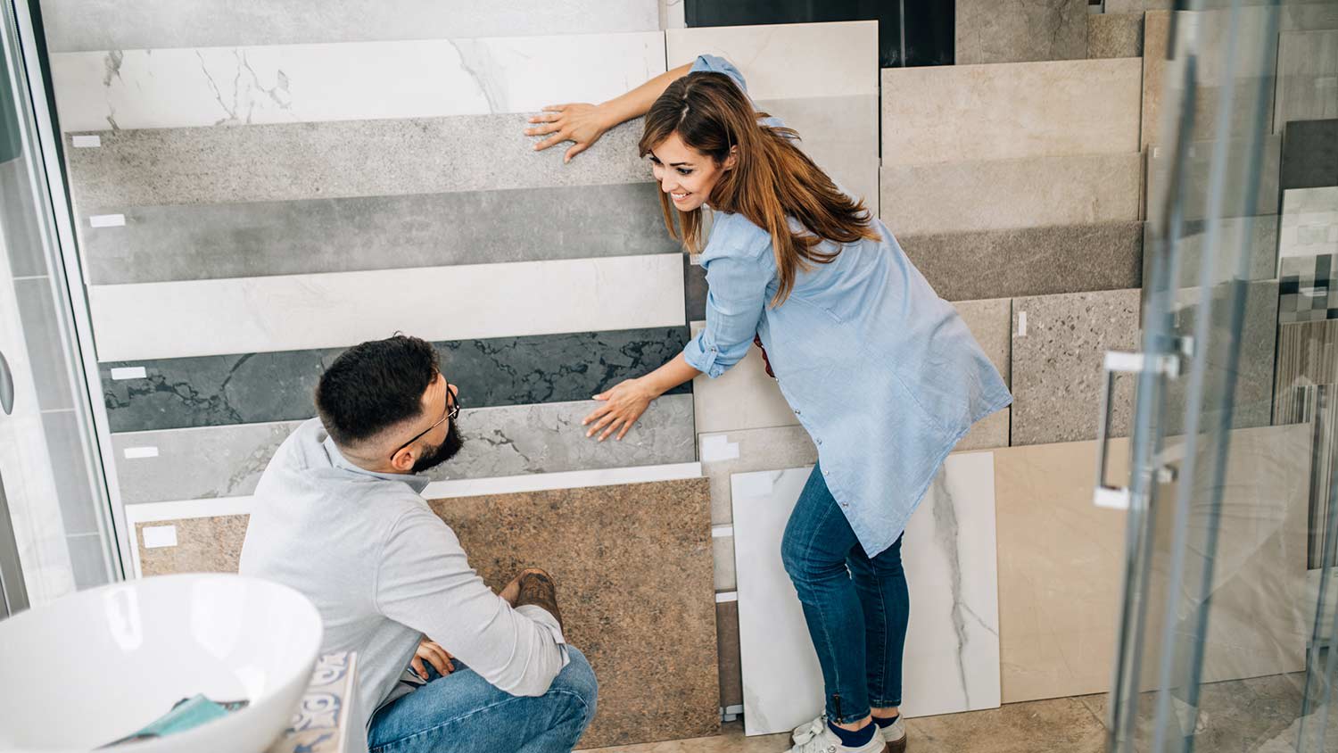couple shopping for stone