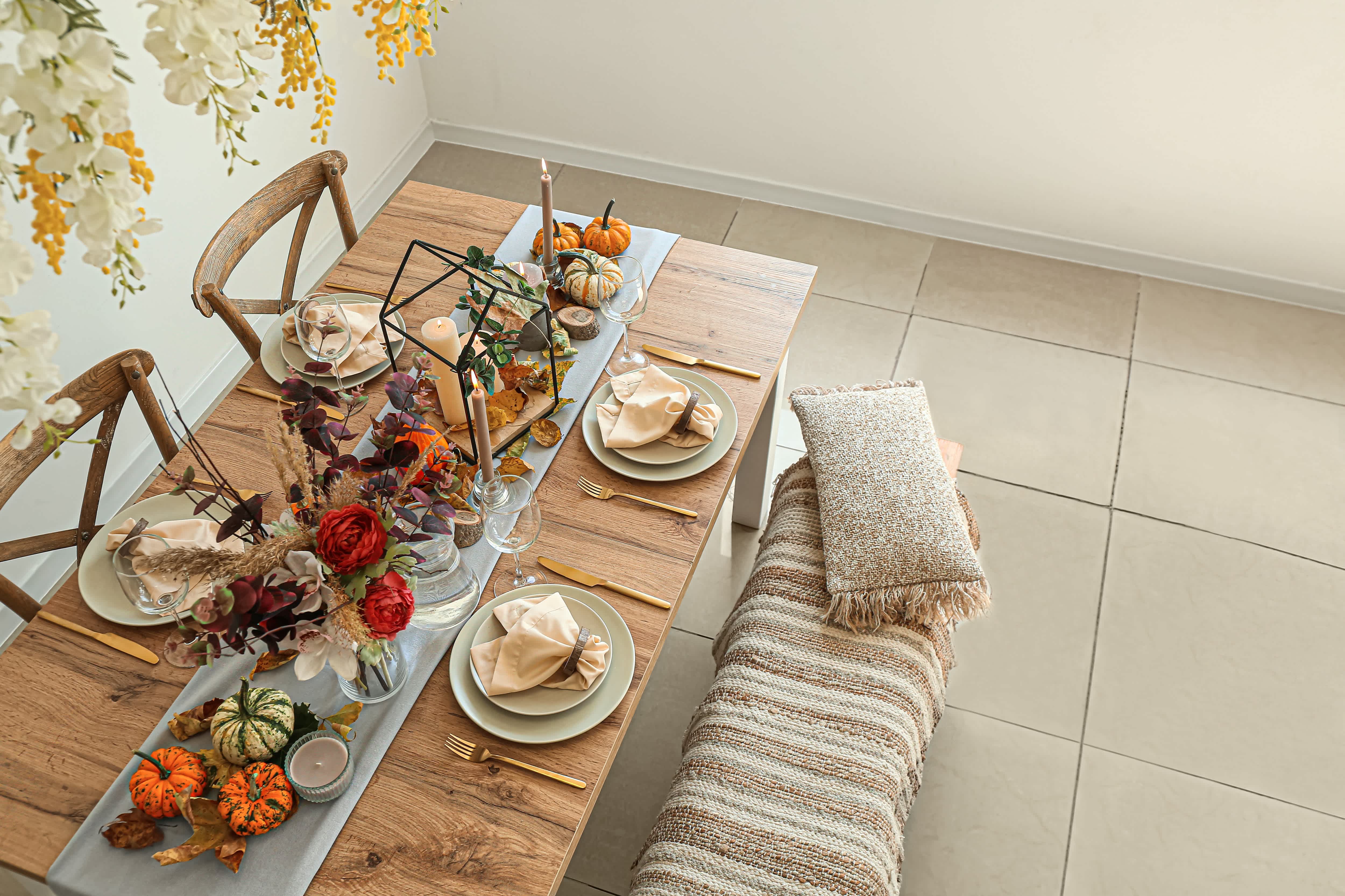 dining room table decorated for Thanksgiving