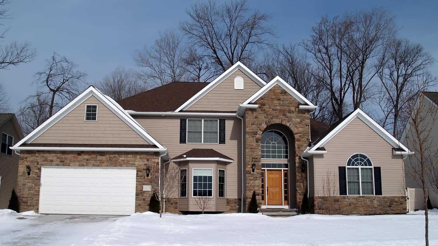 A suburban home in winter