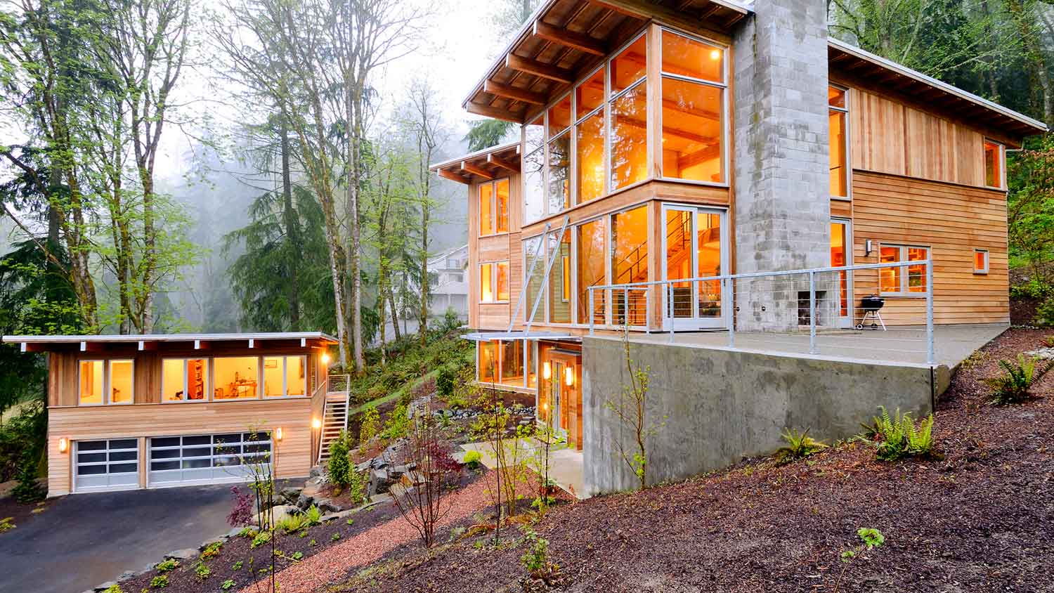 Modern property with a guest house