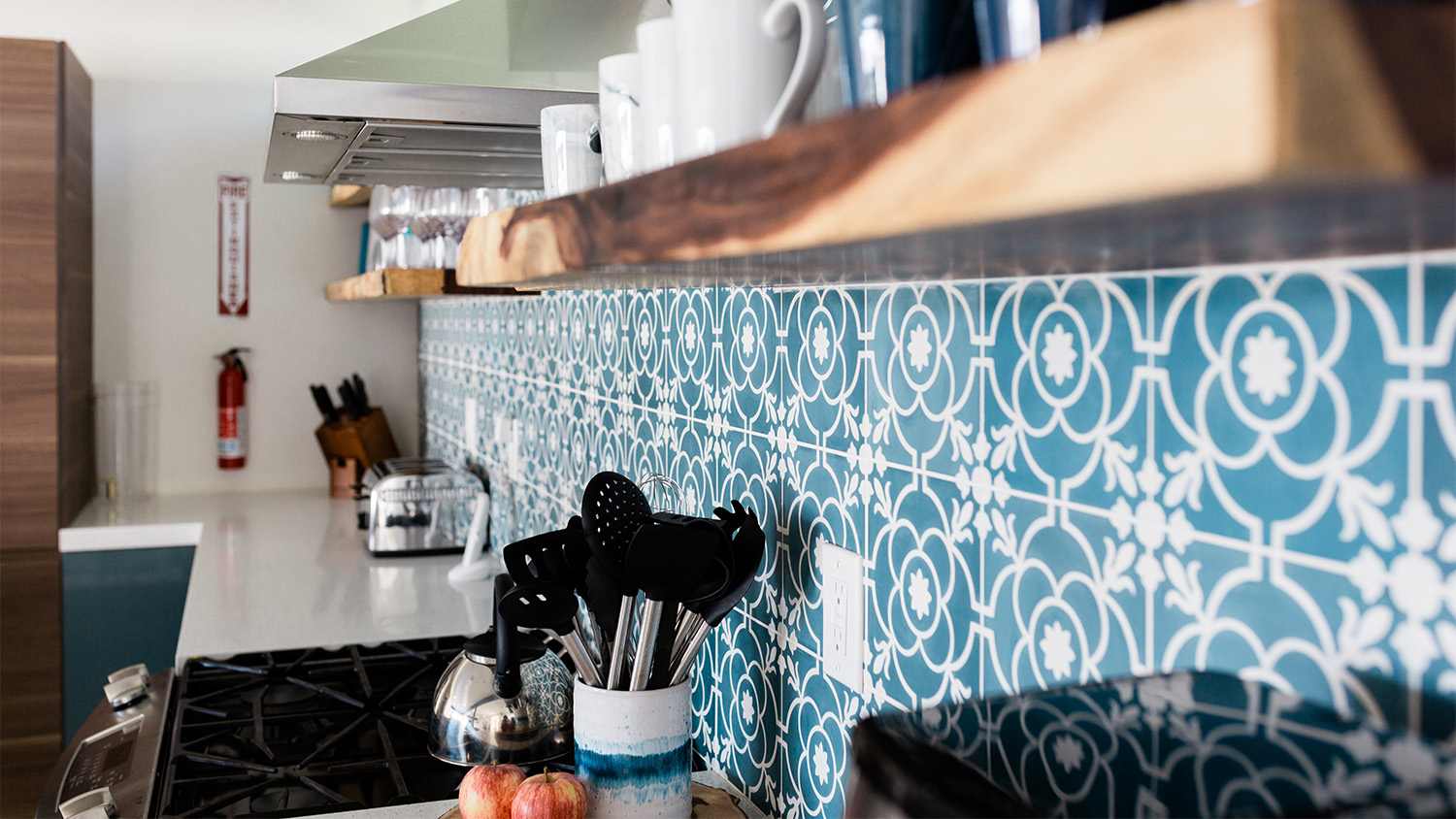 blue patterned kitchen backsplash wallpaper