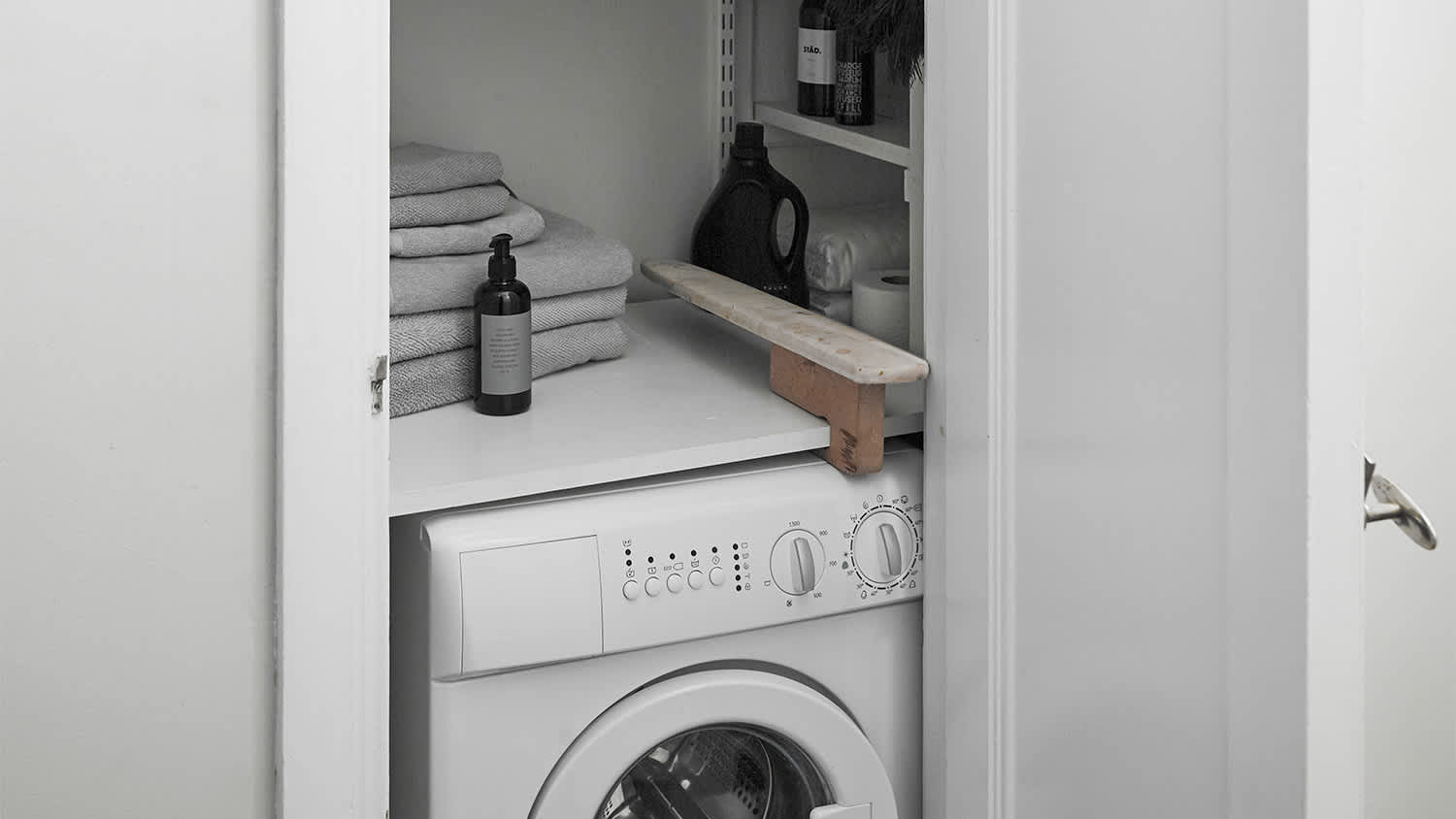 Closet laundry room