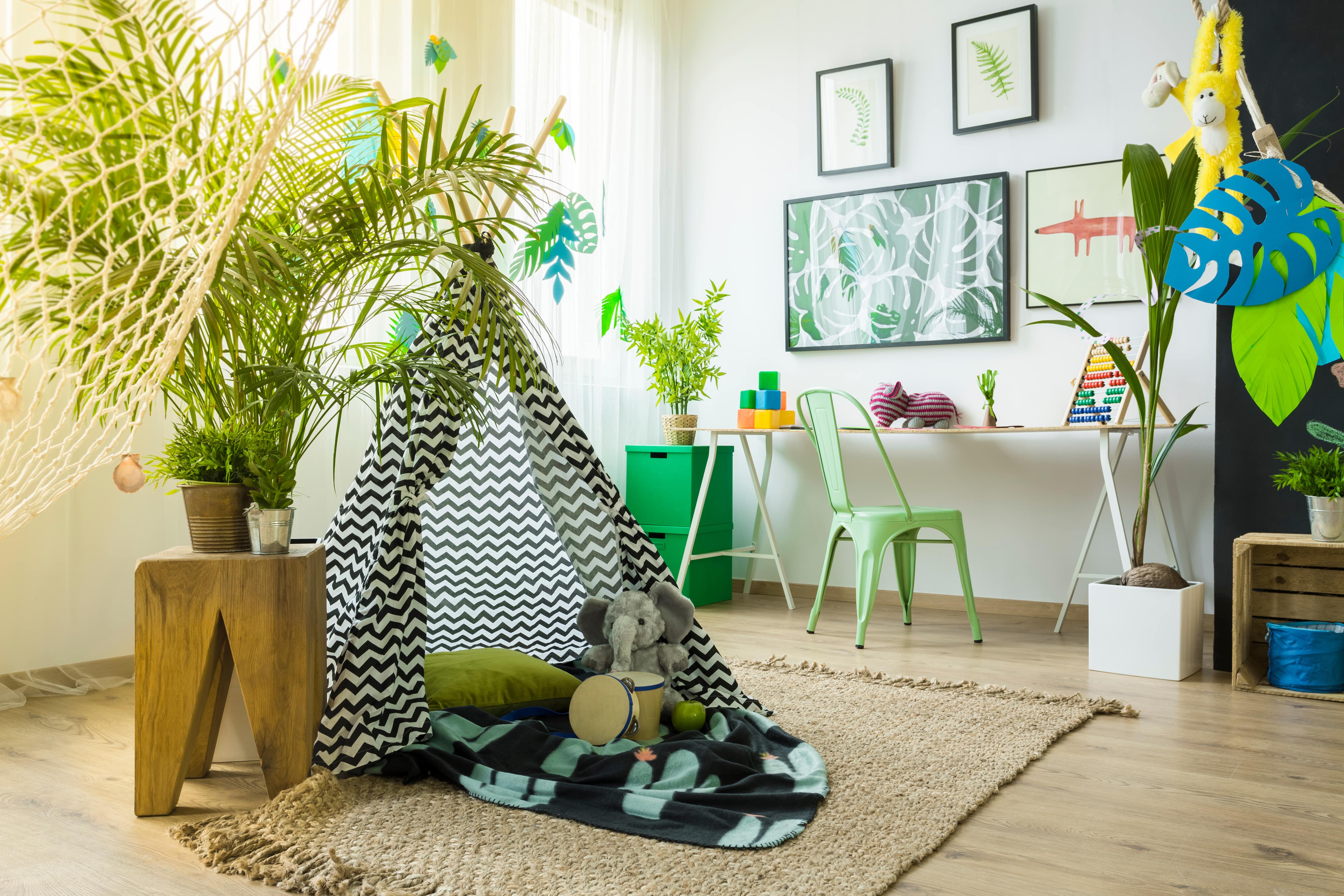 Kids’ room with play tent