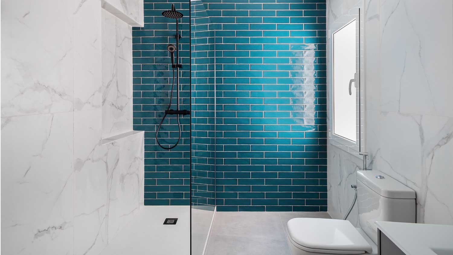 A modern tiled bathroom