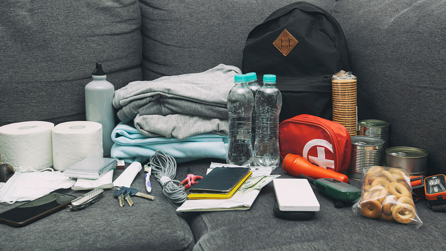 emergency kit during blackout/ power outage