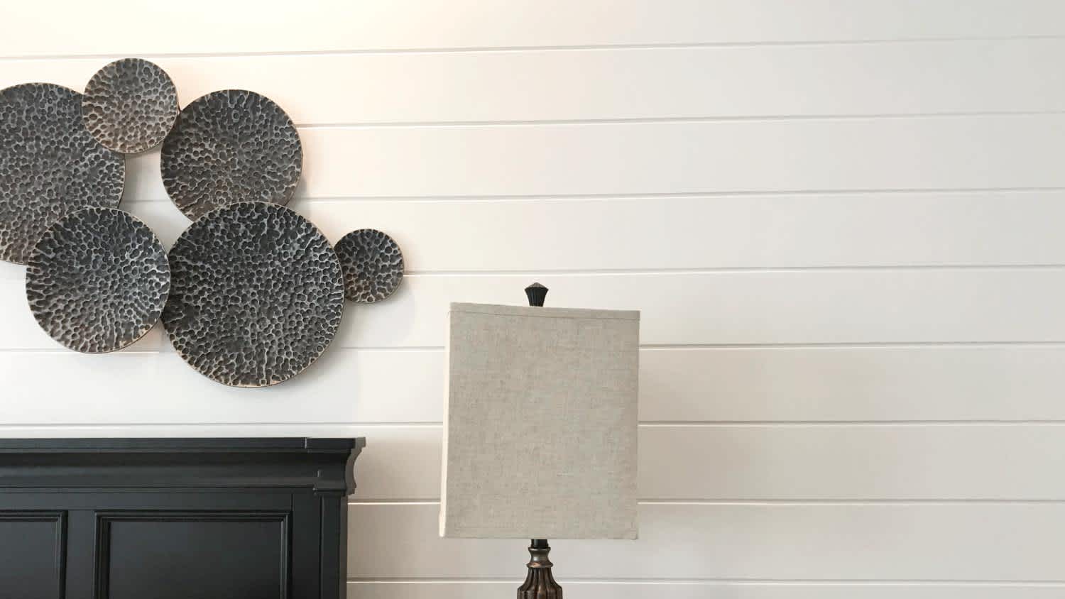 A bedroom with Shiplap